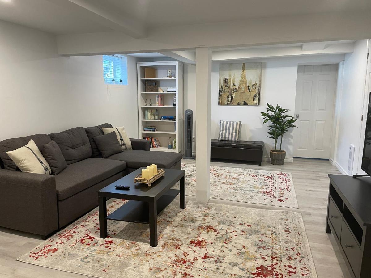 Newly Renovated 2 Bedroom 1 Ba *10 Min Walk To Falls* Niagara Falls Exterior photo